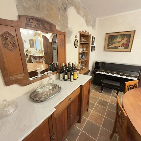 Villa Vineyard *